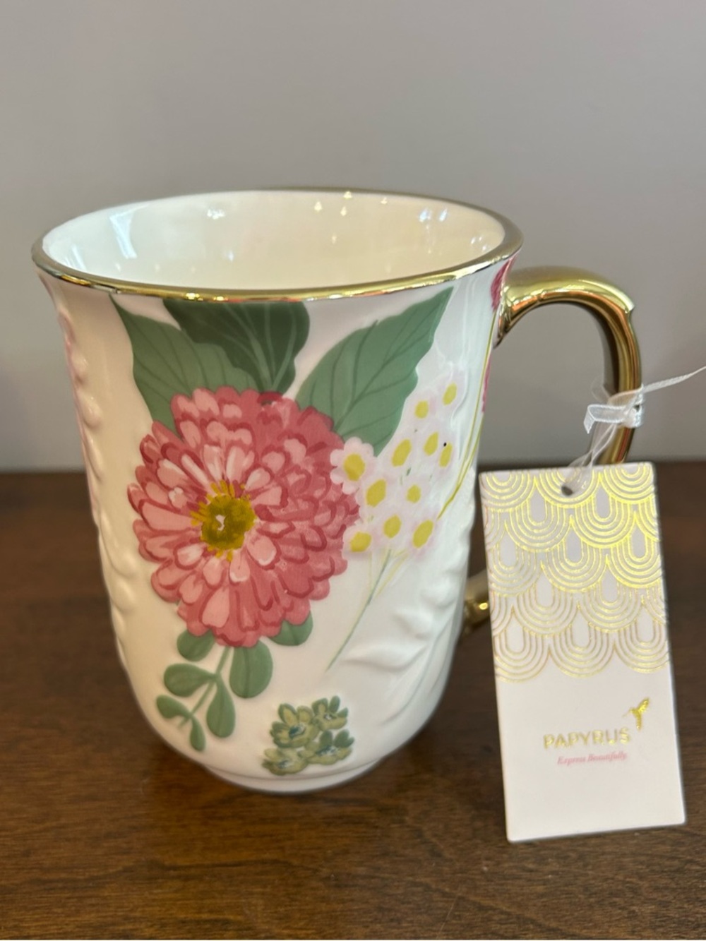 PAPYRUS 14 OUNCE CERAMIC MUG (1) PINK GREEN & WHITE FLORAL WITH GOLD ACCENTS NWT